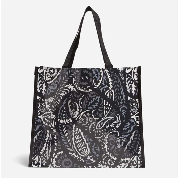 Vera Bradley Handbags - Vera Bradley Paisley Noir Market Tote Bag Nwt